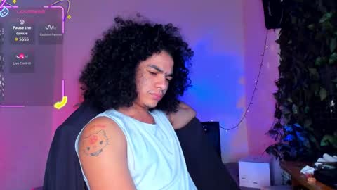 Steven independent model online show from 02.20.26