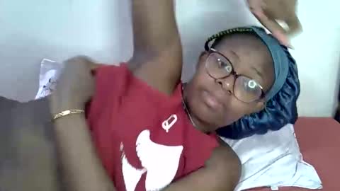 sweet_zarah online show from 05.12.26