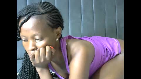 Snapshot of sweetalianah chatting on 12.15.25 LIANAH online show from 12.15.25