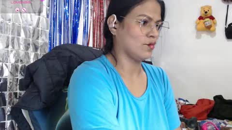 Snapshot of sweetalmaa chatting on 09.14.25 Alma online show from 09.14.25