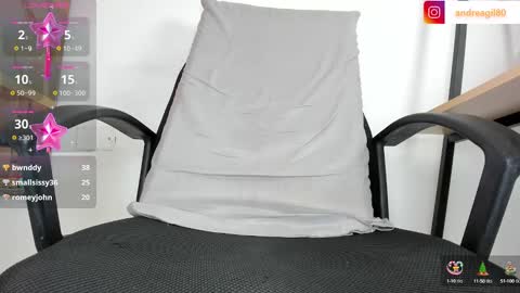 Andrea Cheryl GiLandreagil80 In Instagram online show from 12.14.24