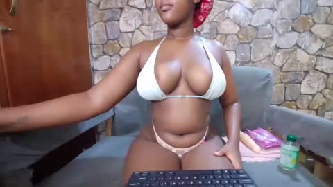 Snapshot of sweetberry0002 chatting on 02.13.25 Berry online show from 02.13.25