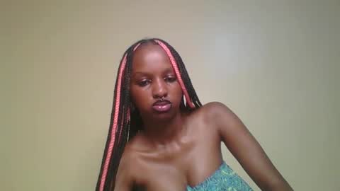 sweetberry30 online show from 03.12.25