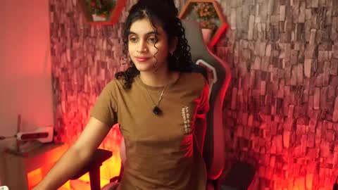 Salom independent model online show from 03.24.26