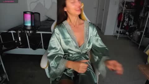 Anna online show from 01.13.25