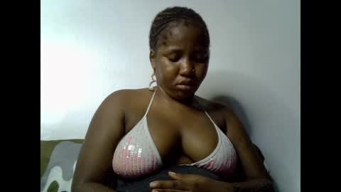 Snapshot of sweetcoochiex chatting on 06.14.26 sweetcoochiex online show from 06.14.26