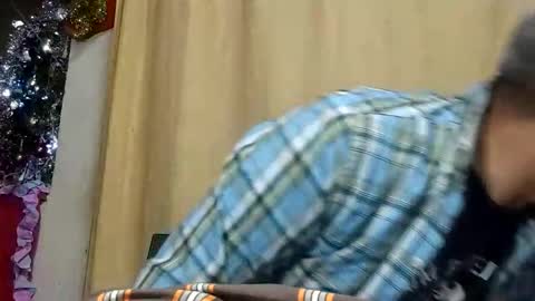 Snapshot of sweetcuervo chatting on 12.22.24 sweetcuervo independent model online show from 12.22.24