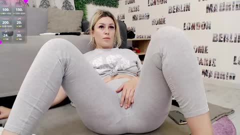 Daiana  Onlyfans - Blonddaiana online show from 06.01.26