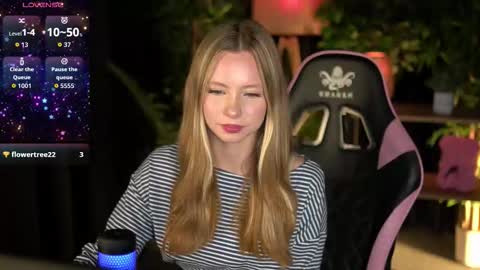 Snapshot of sweetdaisy_me chatting on 03.04.26 Lina online show from 03.04.26