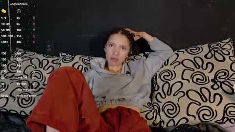 sweetdam12 online show from 10.17.25