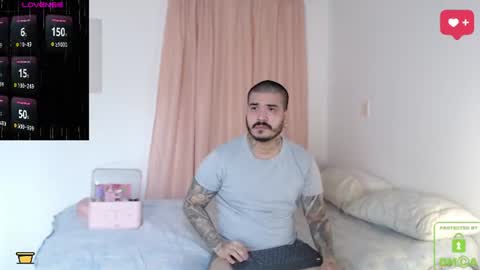 Snapshot of sweetdesires_ chatting on 06.15.26 online show from 06.15.26
