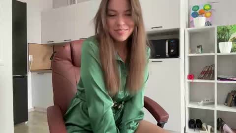 Vicktorious online show from 10.06.25