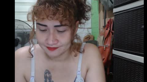 Snapshot of sweetgemini23 chatting on 10.30.25 Jean online show from 10.30.25