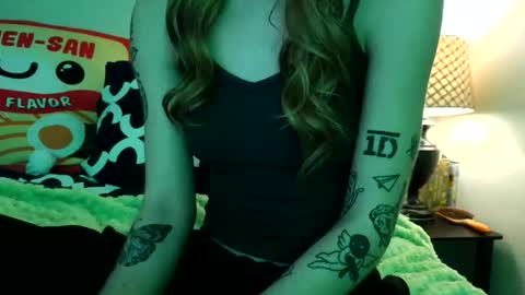 Snapshot of sweetgirlls chatting on 02.24.26 sweetgirlls online show from 02.24.26