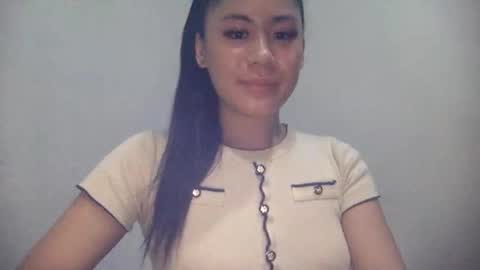 sweetgirllucy24xx online show from 06.10.26