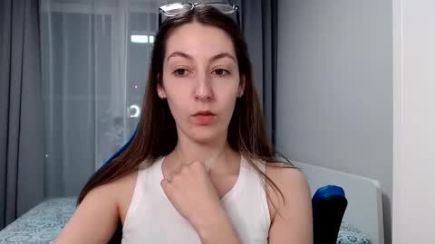 Emma  online show from 01.29.25