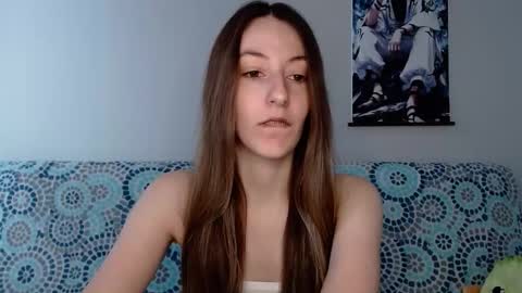 Emma  online show from 09.22.25