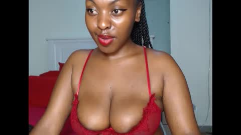 Snapshot of sweetice_01 chatting on 02.14.25 euny online show from 02.14.25