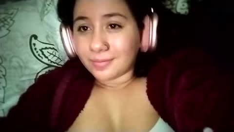 Ana Mara  i cant Make noise My family is here  online show from 02.19.25