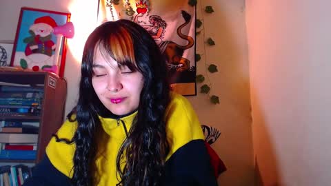 Snapshot of sweetie_maryy chatting on 12.14.24 Maria my insta sweetie maryy online show from 12.14.24