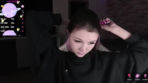 Snapshot of sweetiebones chatting on 02.13.25 bratty gf online show from 02.13.25