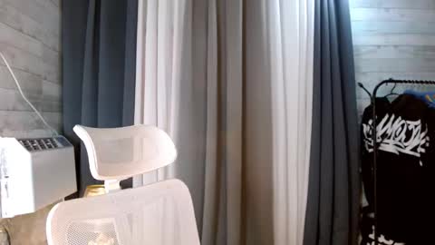 sweetiefox1 online show from 10.25.25