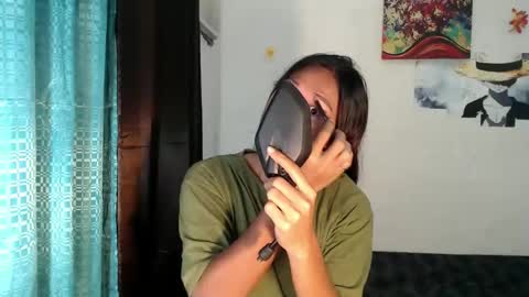 Snapshot of sweetiekimz chatting on 03.08.25 Rosemarie online show from 03.08.25