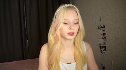 sweetie Lisa3 online show from 12.28.24