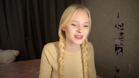 sweetie Lisa3 online show from 01.04.25