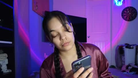 Snapshot of sweetieslikebutter chatting on 11.23.25 Blu Sweets online show from 11.23.25