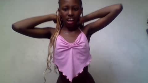 Snapshot of sweetkola1 chatting on 11.24.25 sweetkola online show from 11.24.25