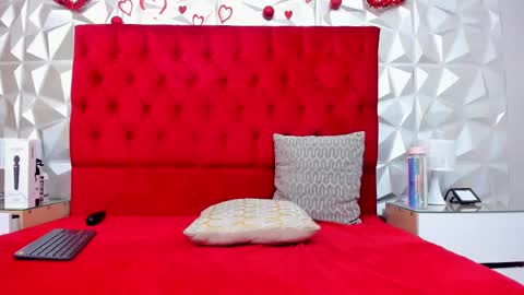 Lauren online show from 02.25.25