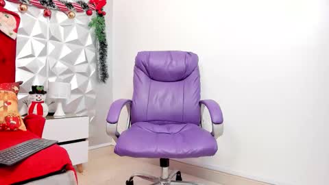 Lauren online show from 11.30.25