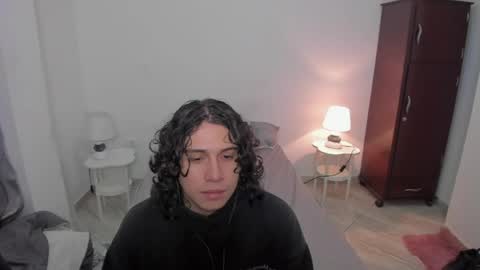 Lian online show from 04.22.26