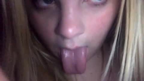 Snapshot of sweetlisa92 chatting on 12.29.24 Lisa online show from 12.29.24