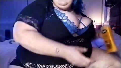 sweetlolajean online show from 10.16.25