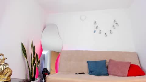 Snapshot of sweetluna___ chatting on 10.29.25 instagram sweetluna 0 online show from 10.29.25