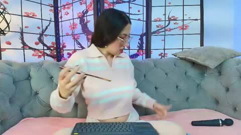 sweetlyundone online show from 06.04.26