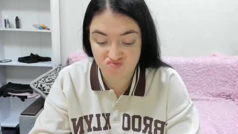 Snapshot of sweetmarylove chatting on 12.09.24 sweetmarylove online show from 12.09.24