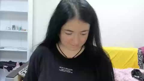 Snapshot of sweetmarylove chatting on 09.21.25 sweetmarylove online show from 09.21.25