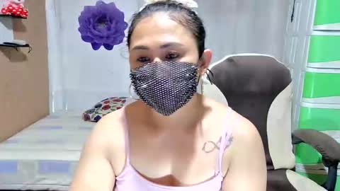 Snapshot of sweetmecel chatting on 05.13.26 Mecel online show from 05.13.26