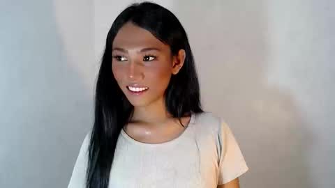 Nia online show from 10.18.25