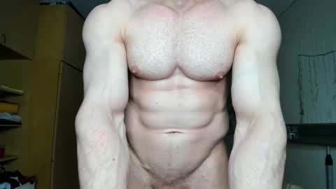 Snapshot of sweetmuscles_boy chatting on 02.21.25 Lorenzo online show from 02.21.25