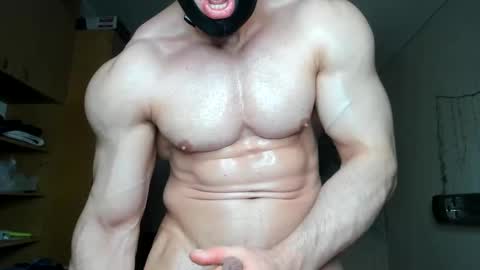 Snapshot of sweetmuscles_boy chatting on 03.09.25 Lorenzo online show from 03.09.25