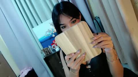 Snapshot of sweetnesstransdiane chatting on 12.10.24 call me Diane online show from 12.10.24