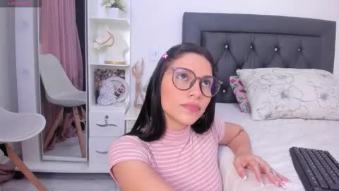 sweetnicky1 online show from 12.04.25