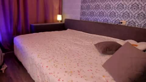 Snapshot of sweetp1ays chatting on 02.08.25 Nastya and Johnny online show from 02.08.25