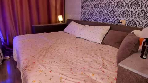 Snapshot of sweetp1ays chatting on 02.17.25 Nastya and Johnny online show from 02.17.25