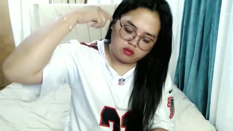 Princess Ella online show from 03.05.25