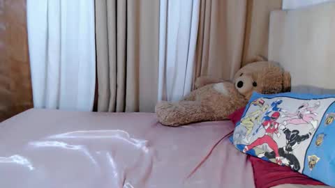 Princess Ella online show from 05.17.26